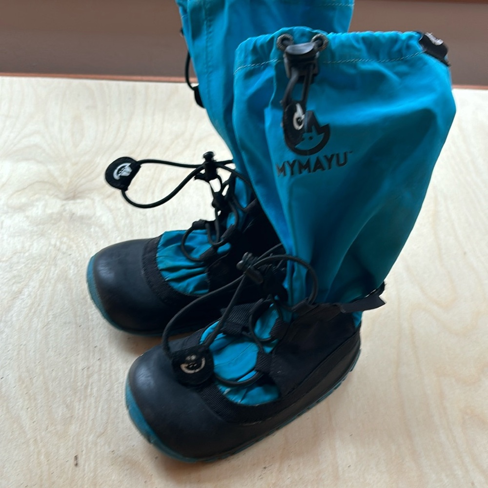 Waterproof toddler boots